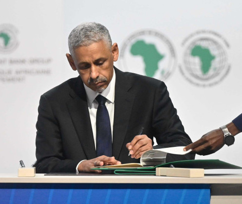 M. Sidi Ould Tah prend ses fonctions en tant que neuvième président du Groupe de la Banque africaine de développement