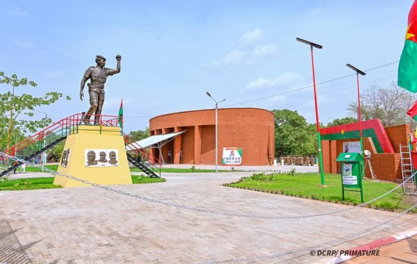 Burkina Faso : un mausolée en mémoire du père de la révolution Thomas Sankara inauguré