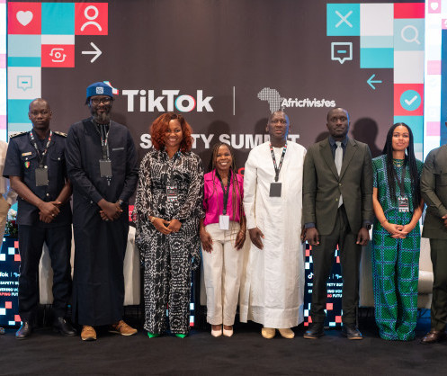 TikTok, en partenariat avec AfricTivistes, renforce ses liens avec les parties prenantes lors de son Sommet sur la Sécurité en Afrique de l’Ouest à Dakar, façonnant les politiques et la sécurité en ligne dans la région
